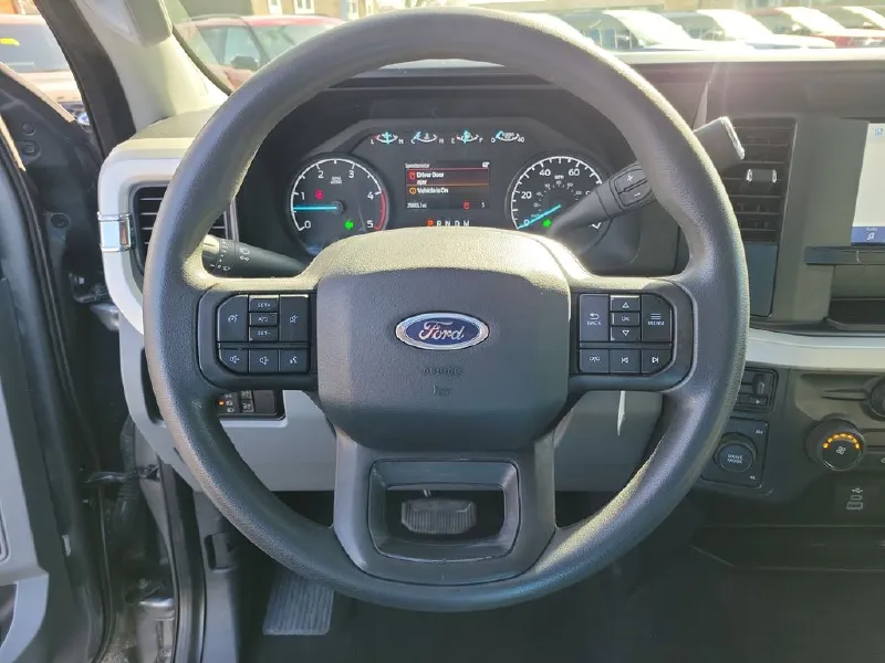 2025 FORD F250