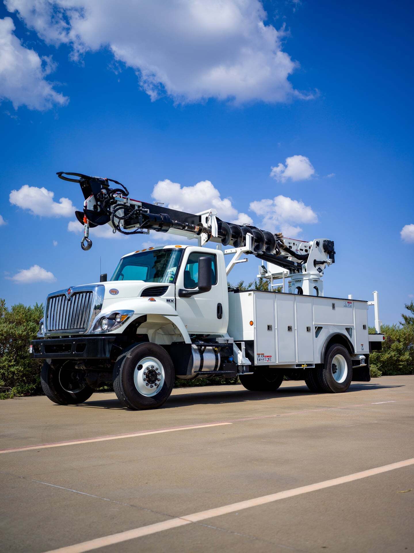 International 4400 Digger Derrick For Sale - Commercial Truck Trader
