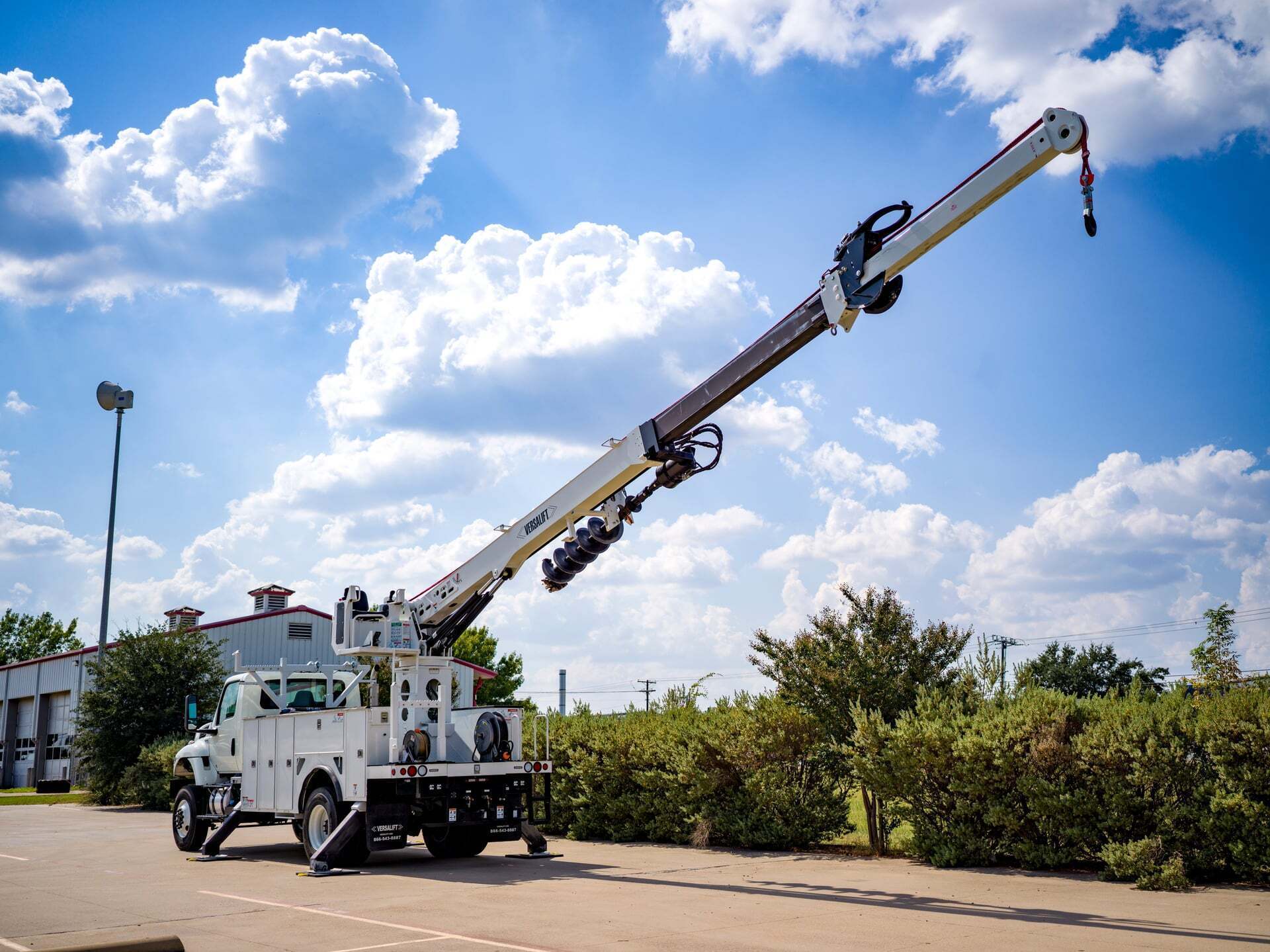 International 4400 Digger Derrick For Sale - Commercial Truck Trader