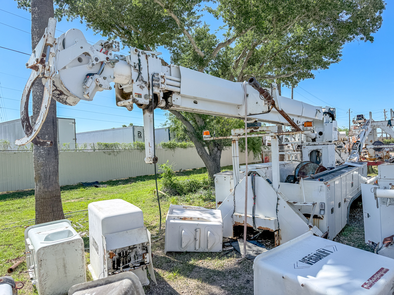 2013 ALTEC D3060 in Mcallen, TX