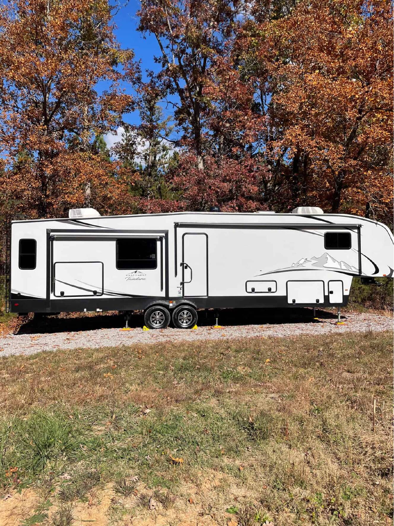 A photo of this 2022 East To West TANDARA 386MB-OK