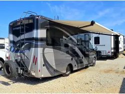 2018 THOR MOTOR COACH Synergy 24TT