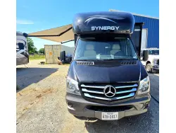 2018 THOR MOTOR COACH Synergy 24TT