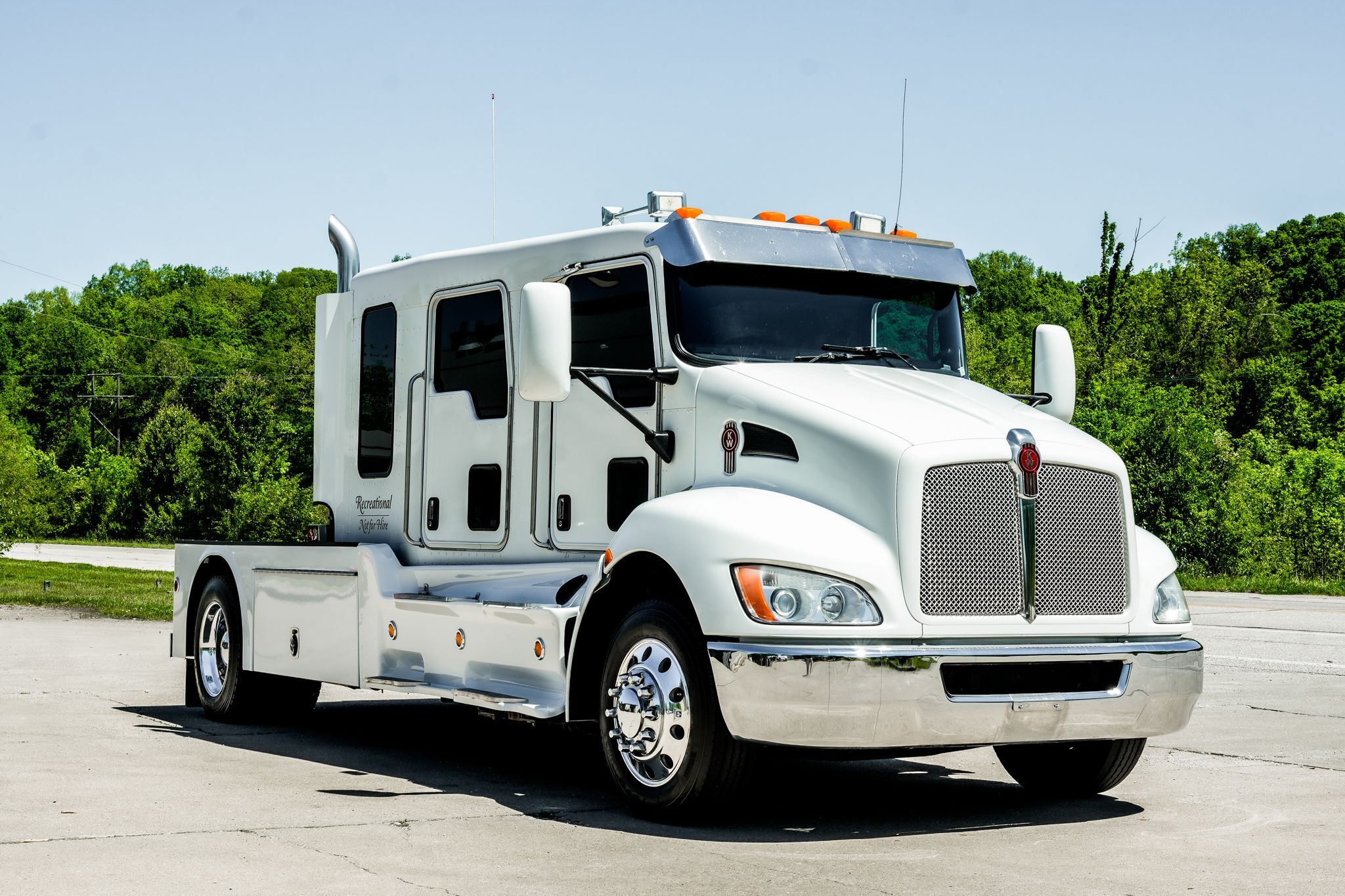2016 KENWORTH T270 SCHWALBE STRETCH in Bloomington, IN