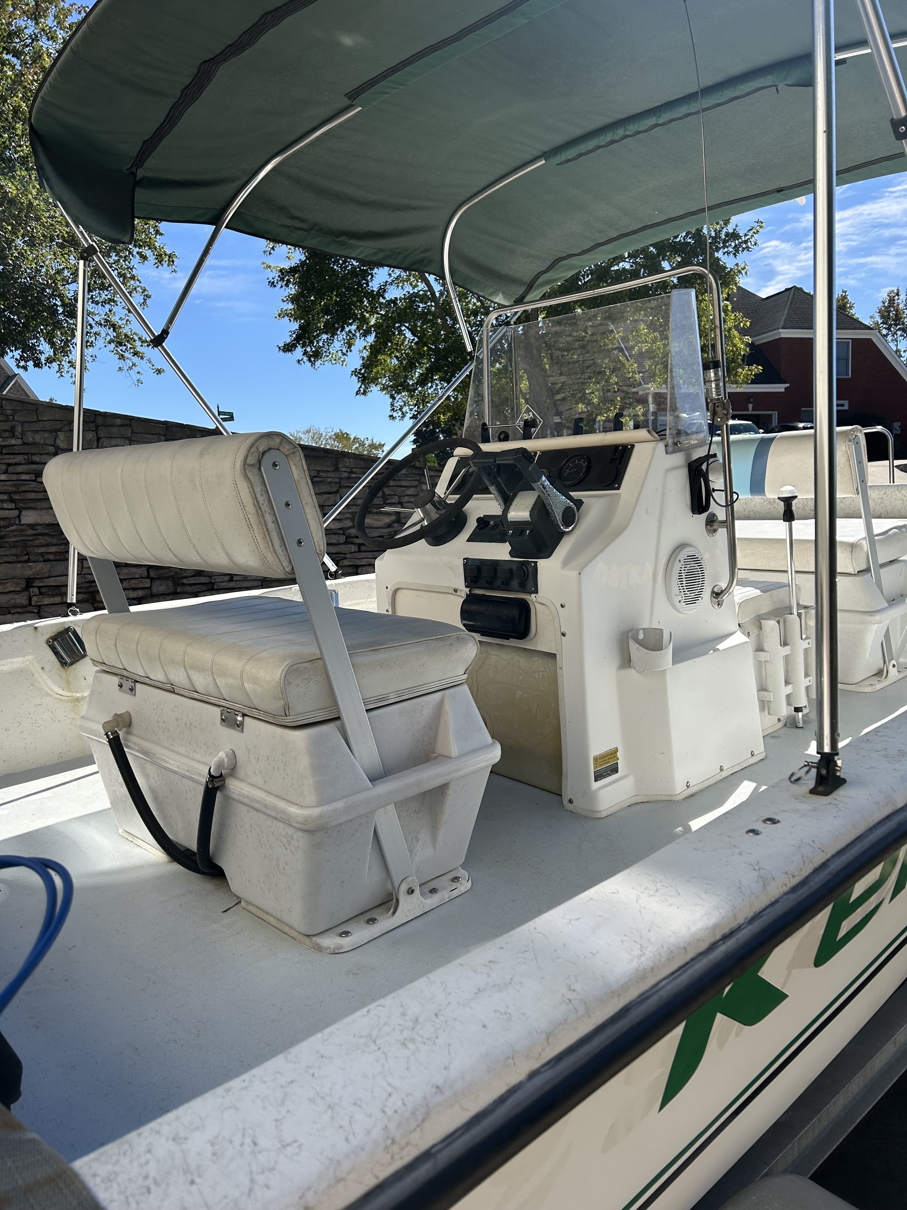 2000 Twin Vee 20 Outrageous Catamaran boat