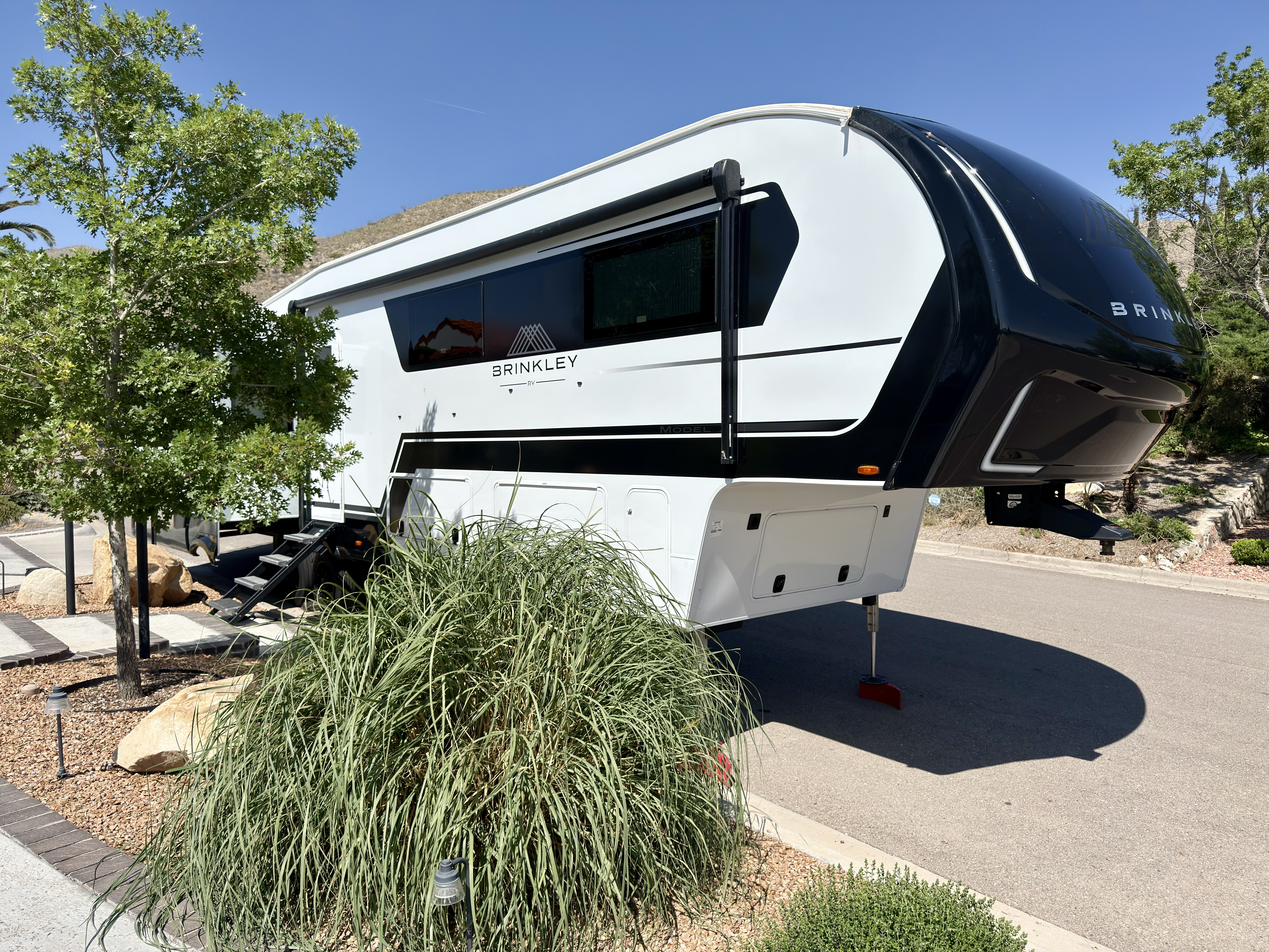 2025 Brinkley MODEL Z 3610 RV