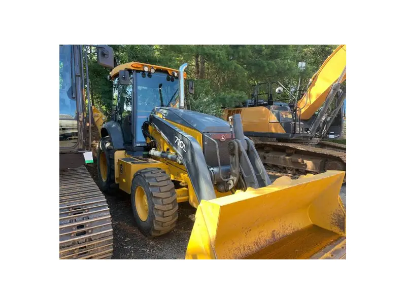 2019 JOHN DEERE 710L