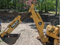 2003 JOHN DEERE 250 II
