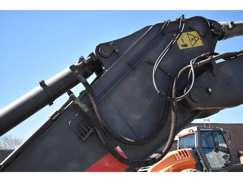 2005 VOLVO EC290B LC