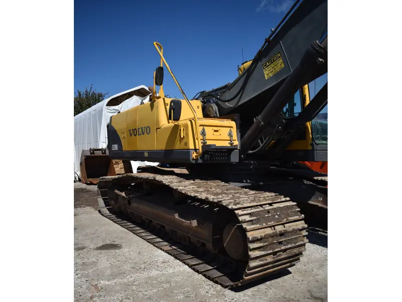 2005 VOLVO EC290B LC