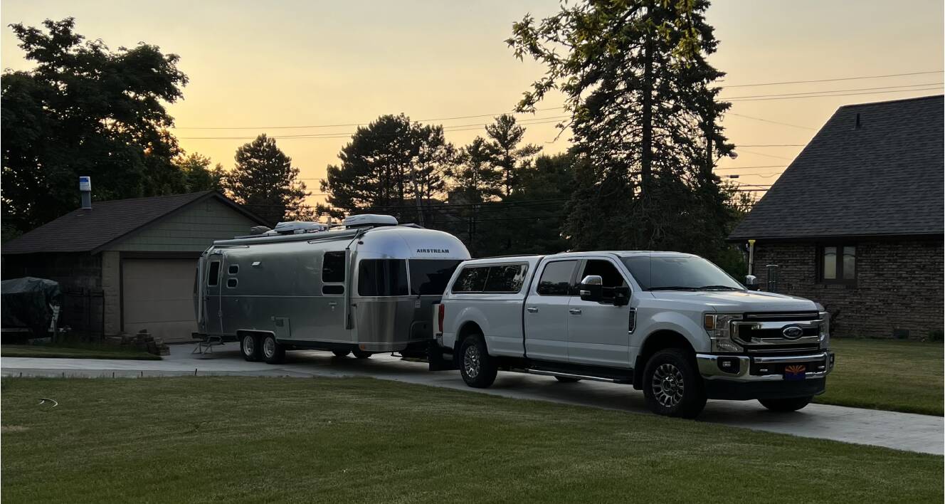 A photo of this 2018 Airstream INTERNATIONAL SERENITY 27FBQ