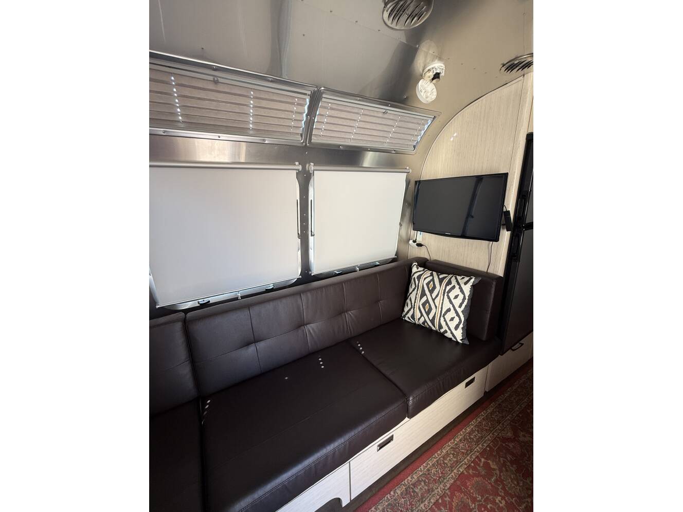 A photo of this 2018 Airstream INTERNATIONAL SERENITY 27FBQ