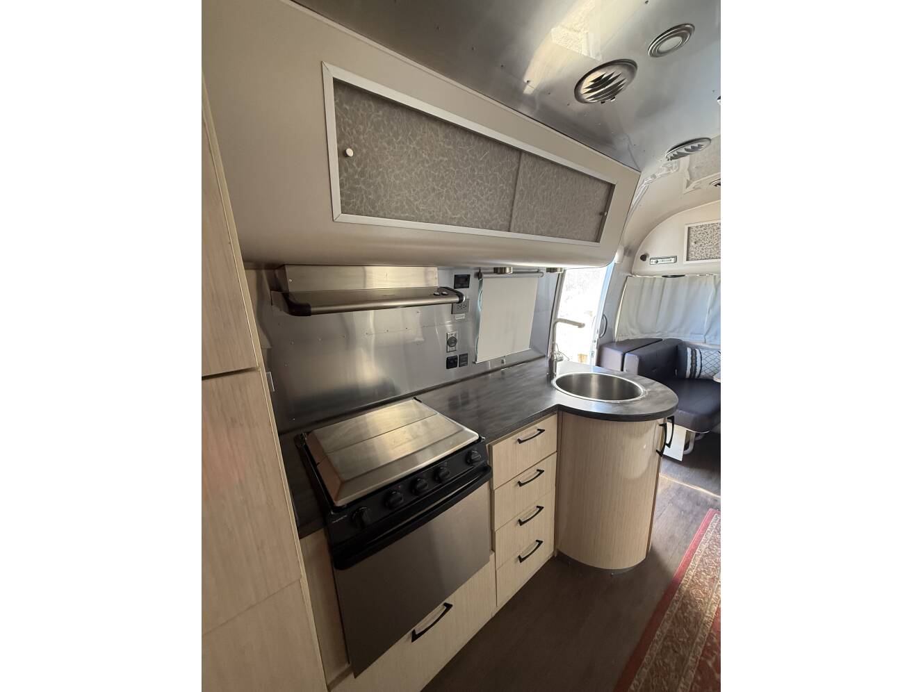 A photo of this 2018 Airstream INTERNATIONAL SERENITY 27FBQ