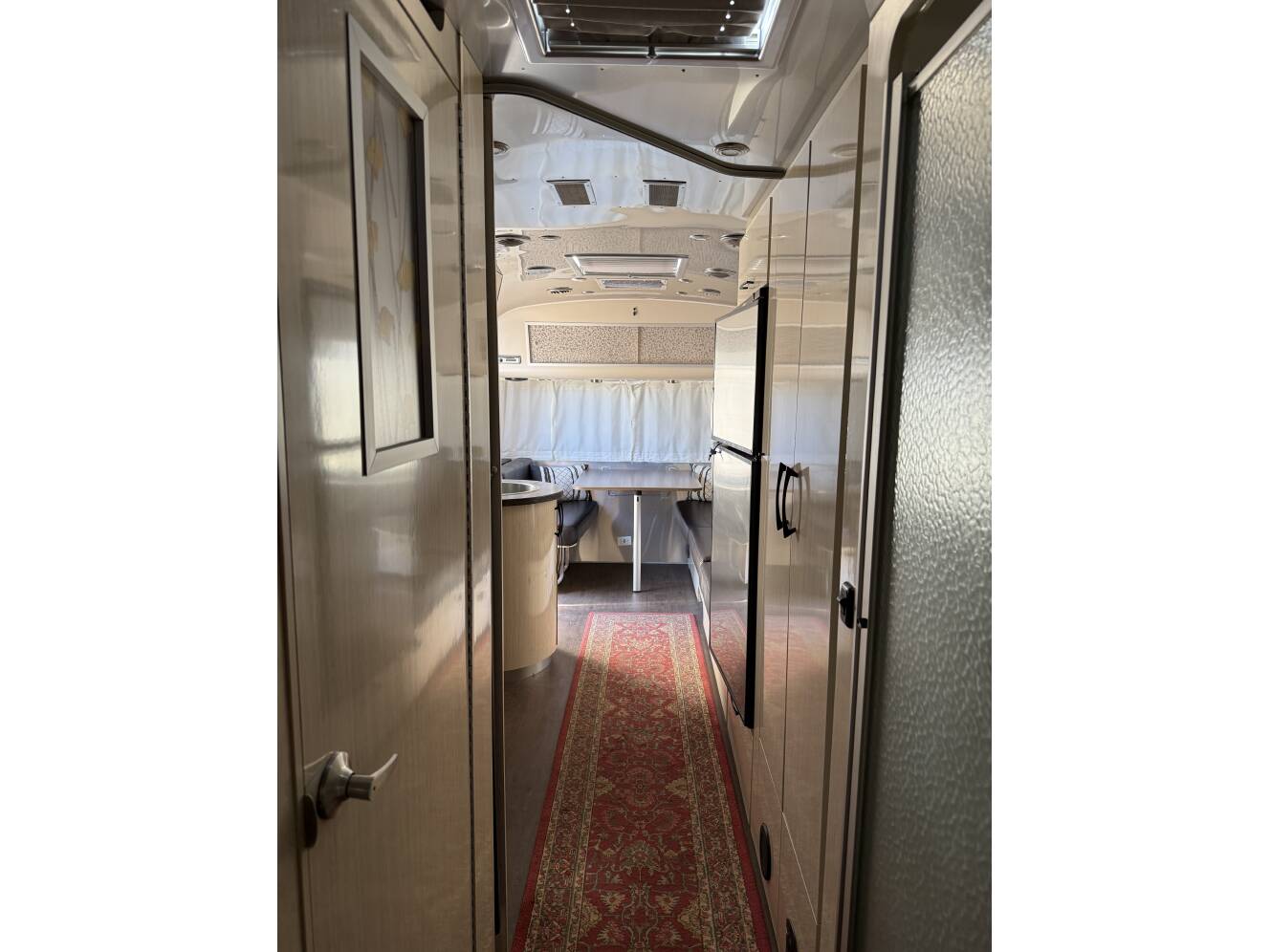 A photo of this 2018 Airstream INTERNATIONAL SERENITY 27FBQ
