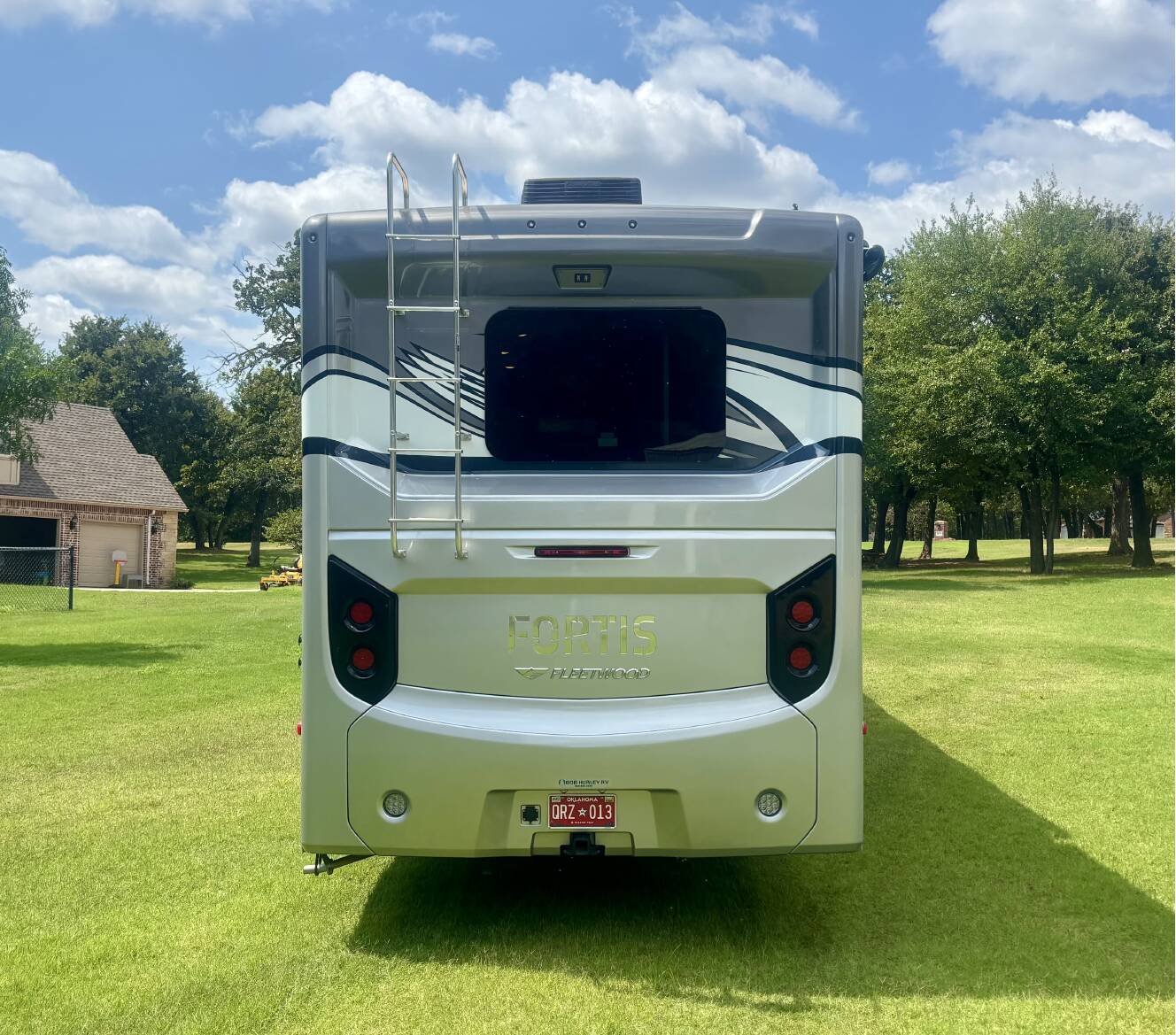 A photo of this 2023 Fleetwood FORTIS 34MB
