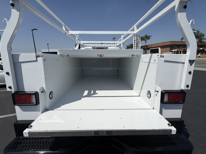 2026 GMC SIERRA 2500 PRO DBL CAB GAS