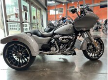Check out the 2025 Harley-Davidson Road Glide Key Highlights image