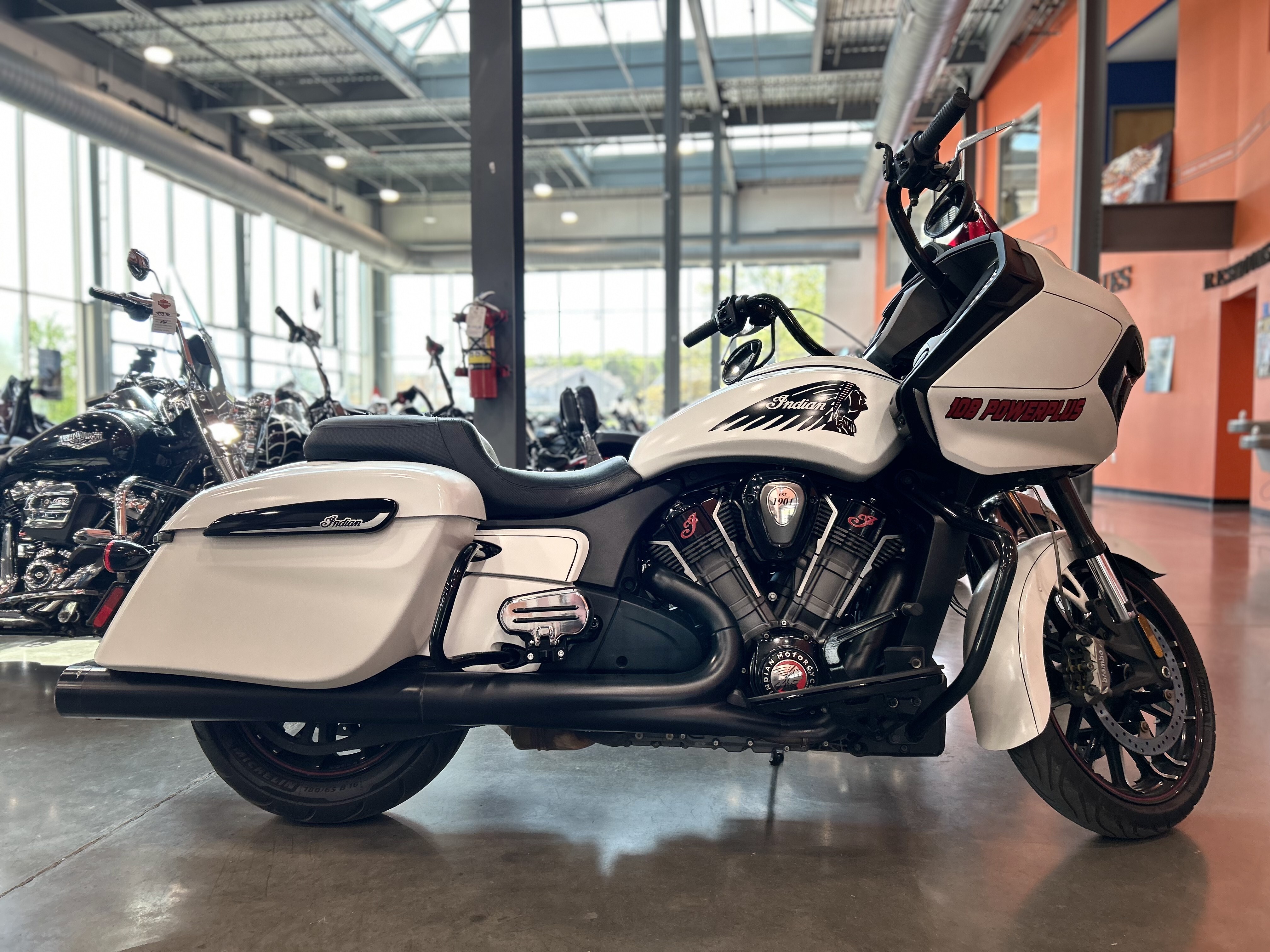 2020 Indian Motorcycle Challenger® Dark Horse® DARK HORSE in Columbia, TN