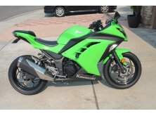 Kawasaki Brings Back the Ninja 300 ABS for 2026 image