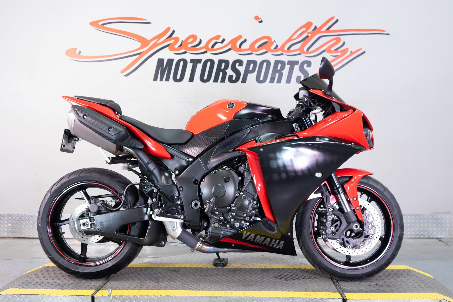 2013 Yamaha YZF-R1 R1 in Sacramento, CA