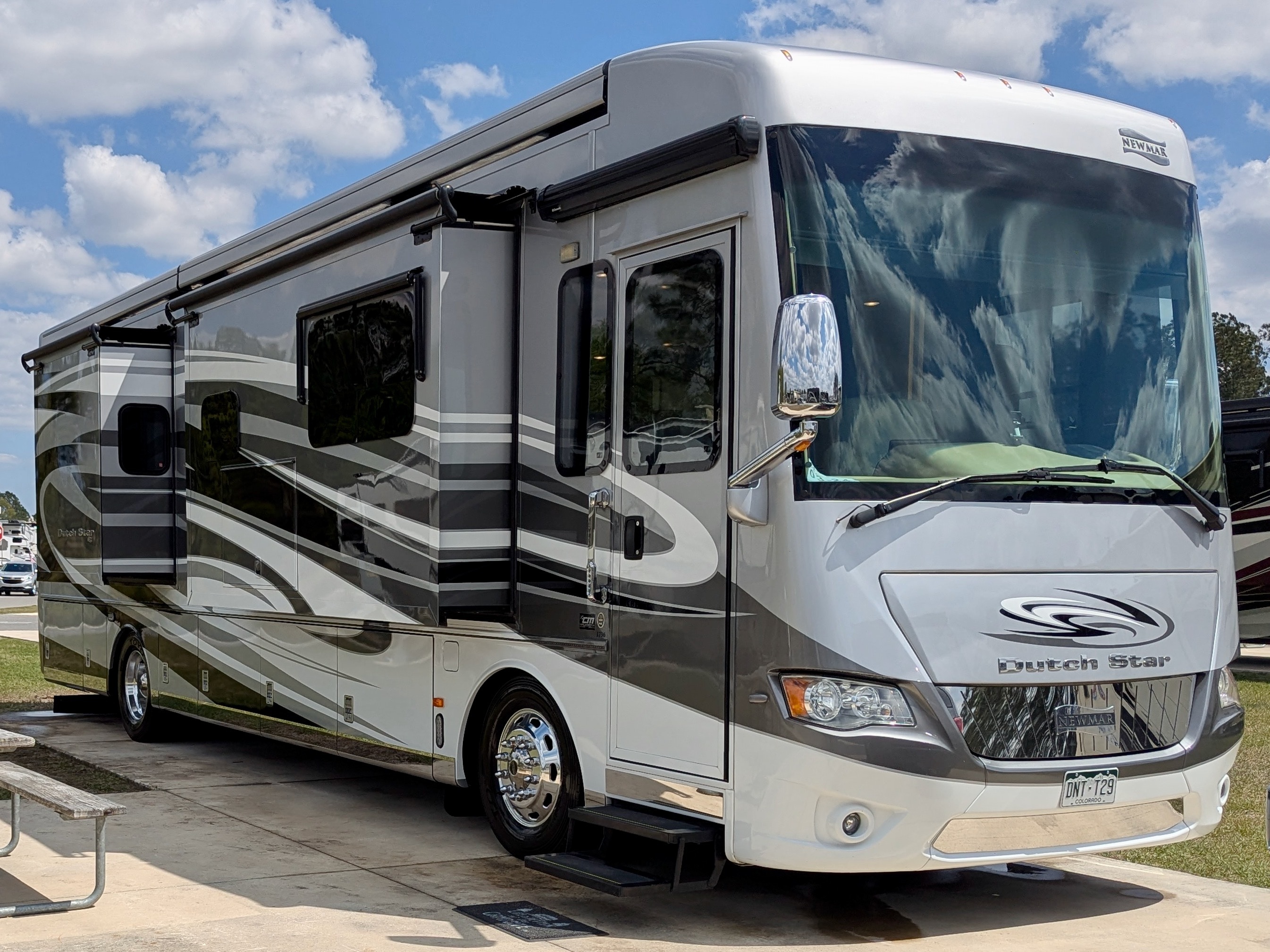 2016 Newmar DUTCH STAR 3736 in erie CO
