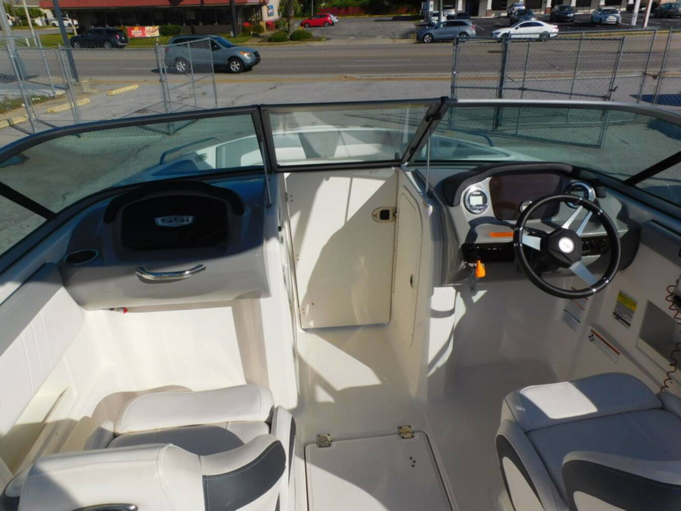 A photo of this 2021 Chaparral 23 SSi OB