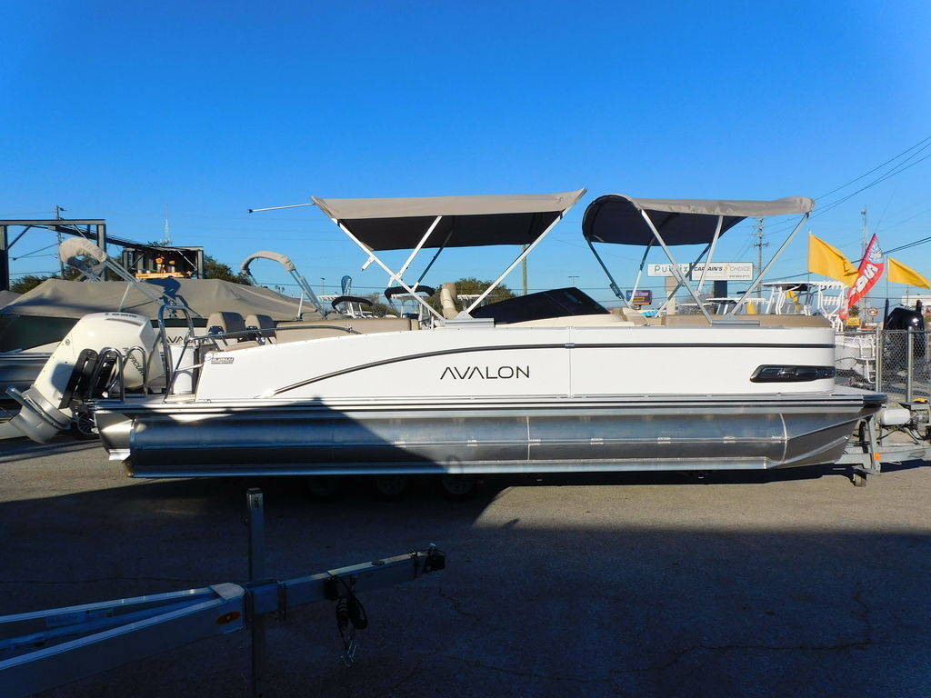 2026 Avalon Catalina Quad Lounger Shift Windshield 25 FT 27 FT in fort walton beach FL