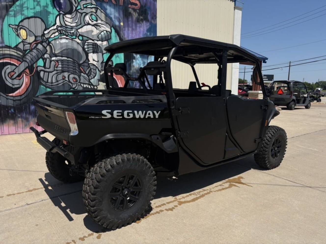 A photo of this 2025 Segway Powersports UT10 P CREW