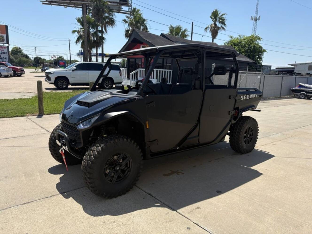 A photo of this 2025 Segway Powersports UT10 P CREW