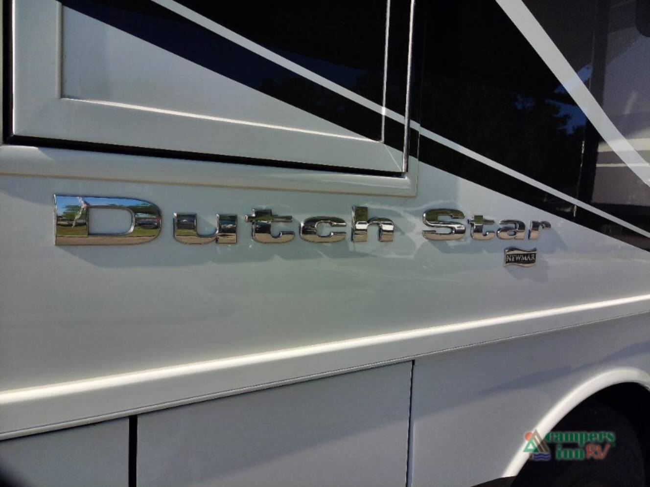 A photo of this 2026 Newmar Dutch Star 4369