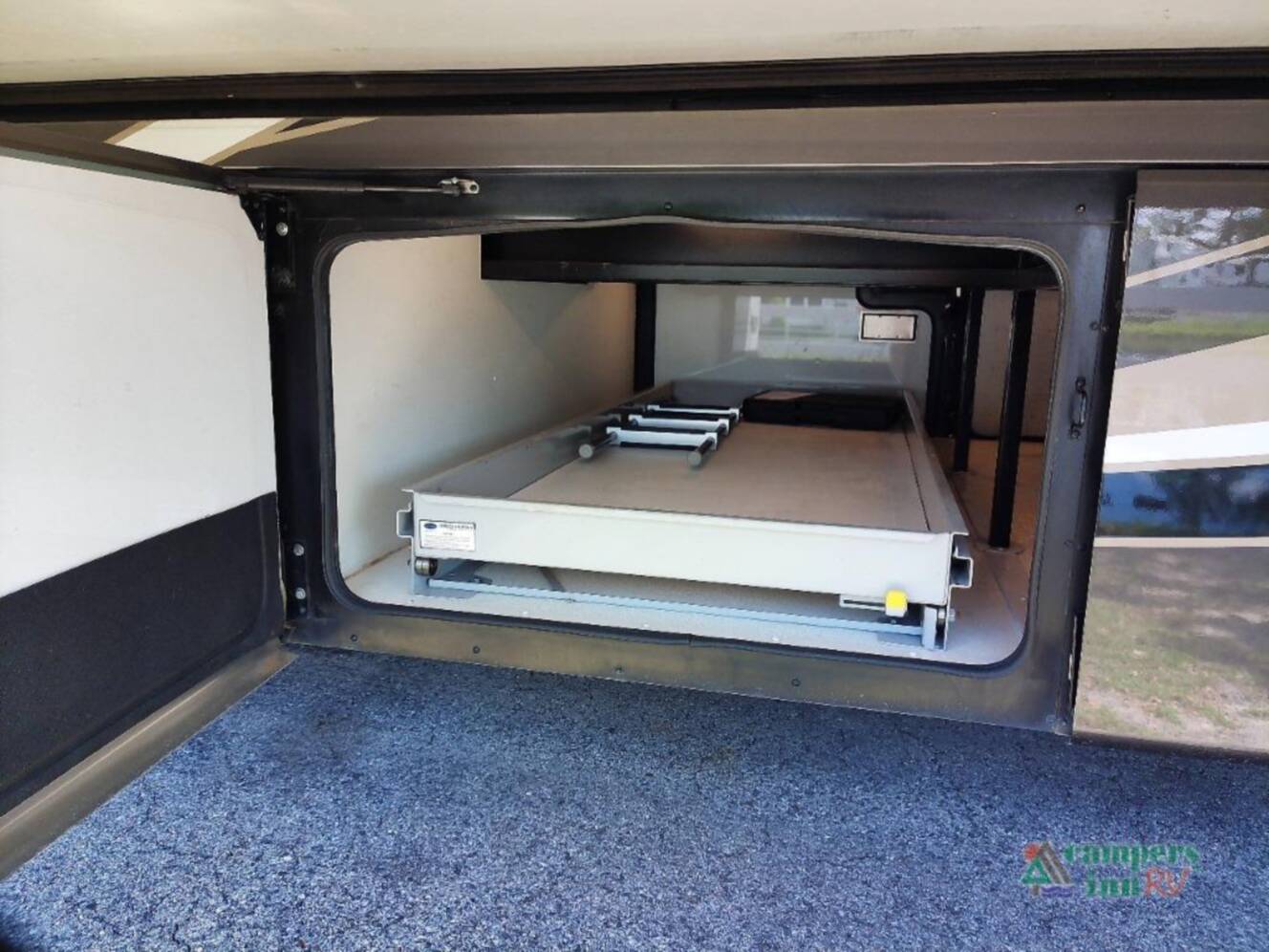 A photo of this 2019 Holiday Rambler Navigator 38N