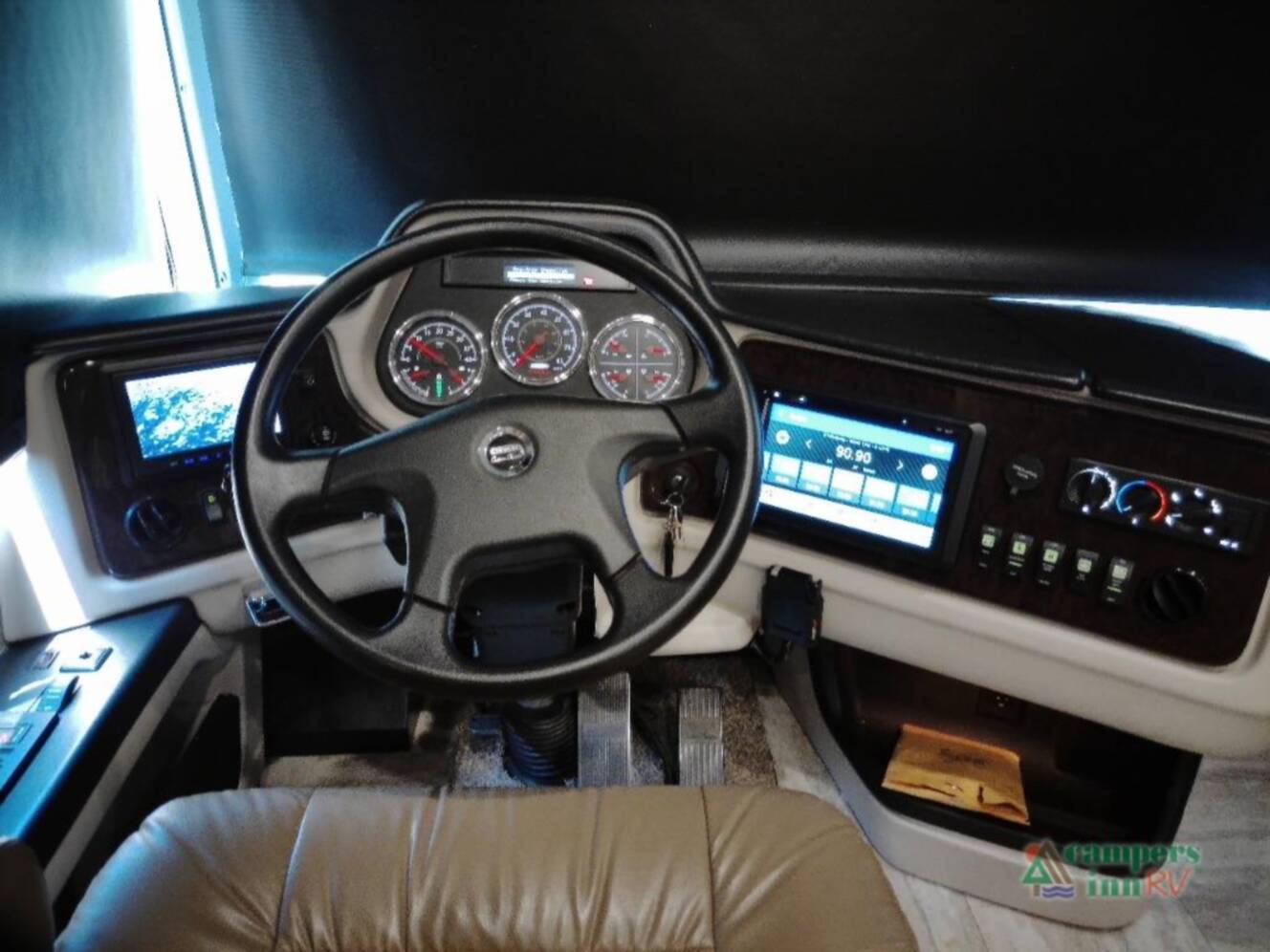 A photo of this 2019 Holiday Rambler Navigator 38N