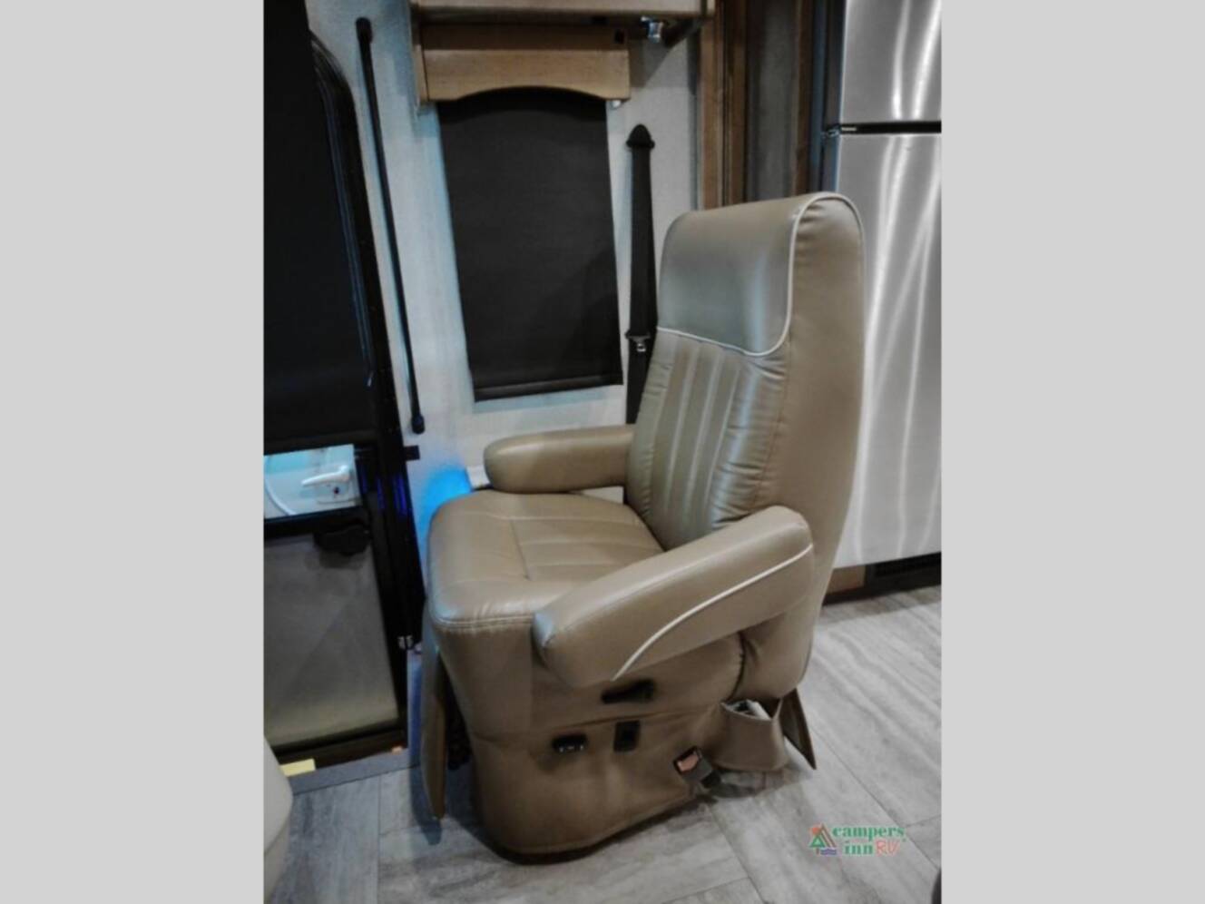 A photo of this 2019 Holiday Rambler Navigator 38N