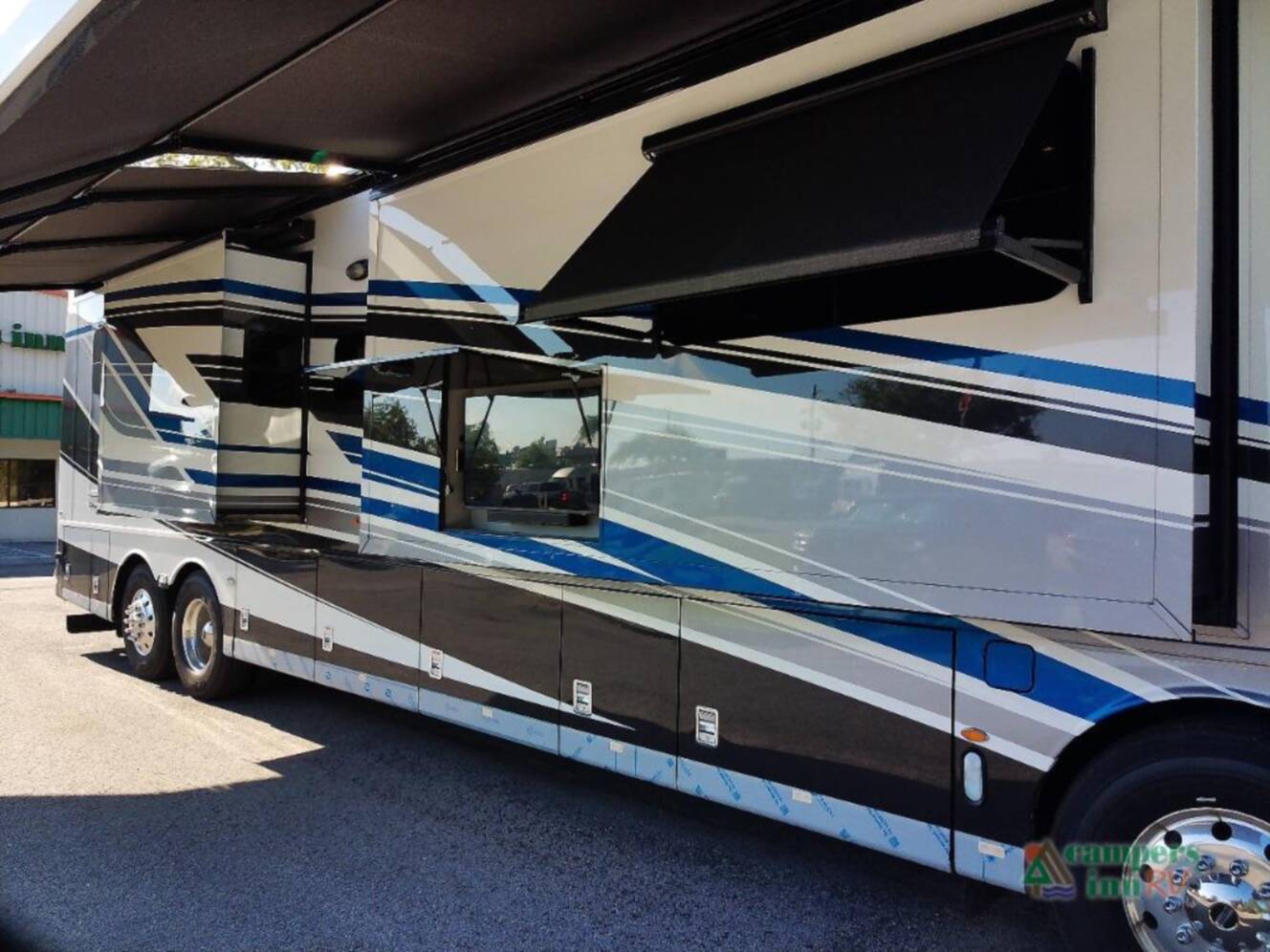 A photo of this 2026 Newmar Dutch Star 4369
