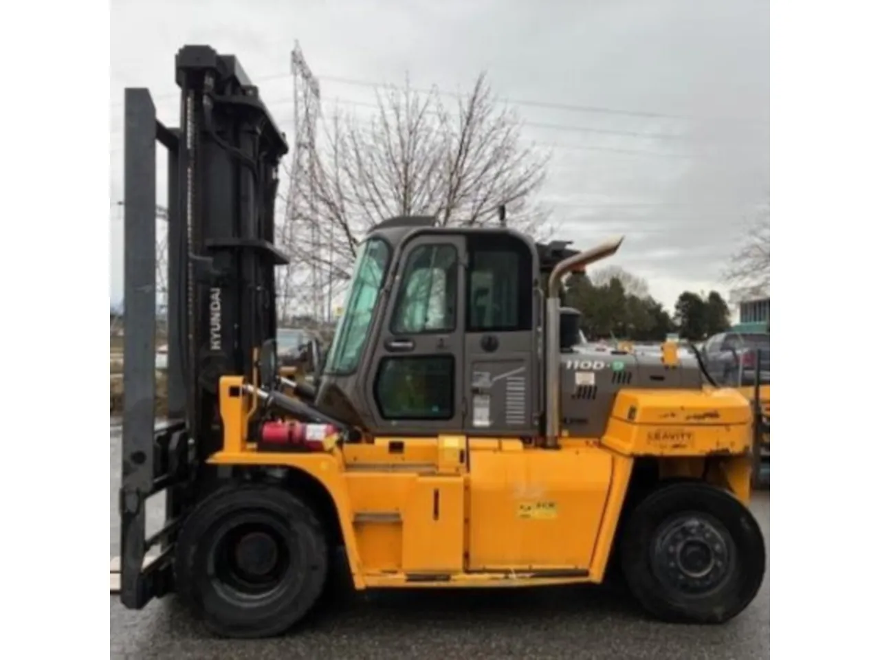 2018 Hyundai 110D — 11,000 lb Pneumatic Diesel Forklift