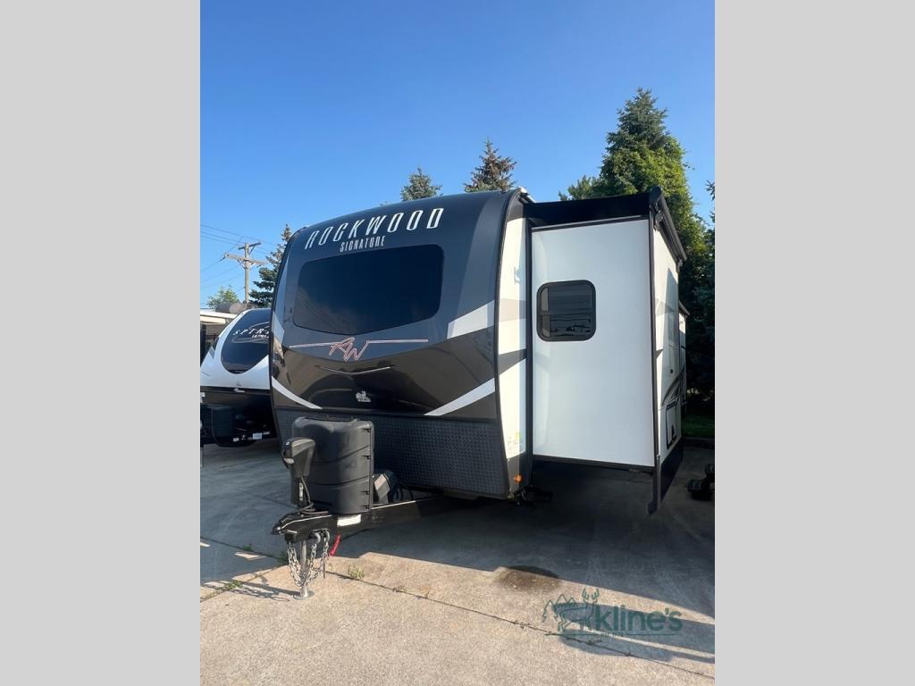 2022 Forest River Rv Rockwood Signature Ultra Lite 8337RL in warren MI