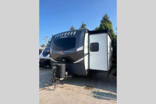 2022 Forest River Rv Rockwood Signature Ultra Lite 8337RL in warren MI