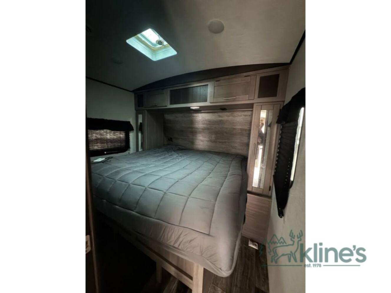 A photo of this 2022 Crossroads Rv Sunset Trail SS268RL