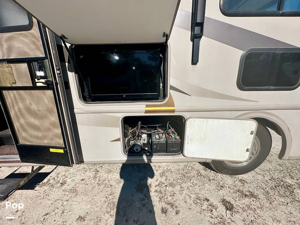 2014 Thor Motor Coach A.C.E. 29.2 in longs SC