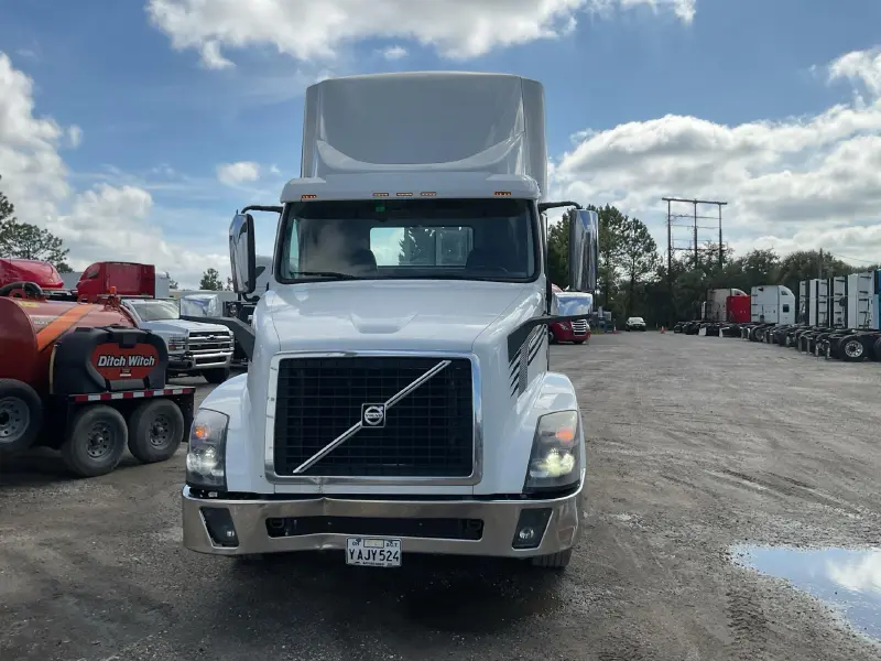 2018 VOLVO VNL