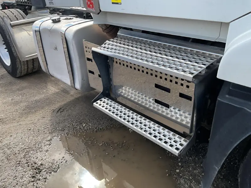 2018 VOLVO VNL