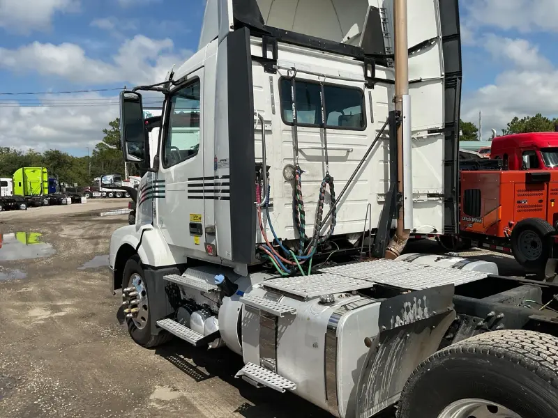 2018 VOLVO VNL