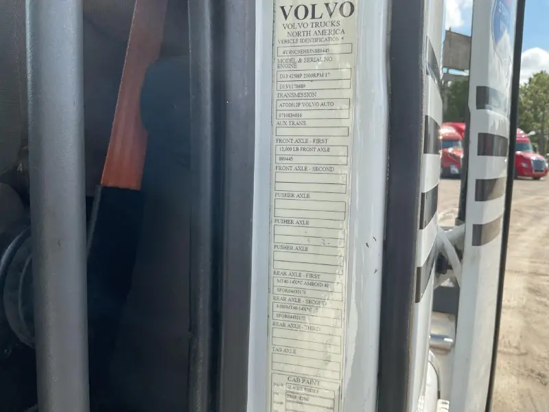 2018 VOLVO VNL