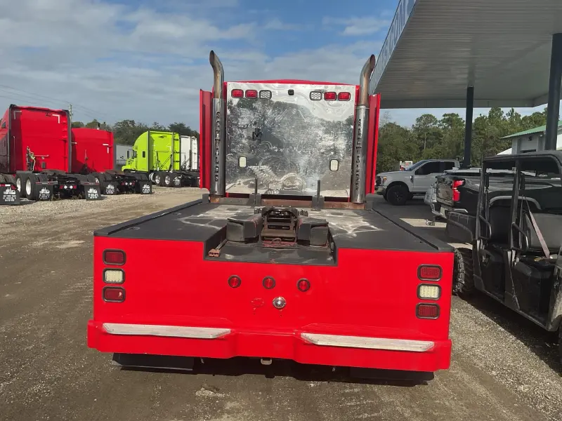 2009 PETERBILT 384