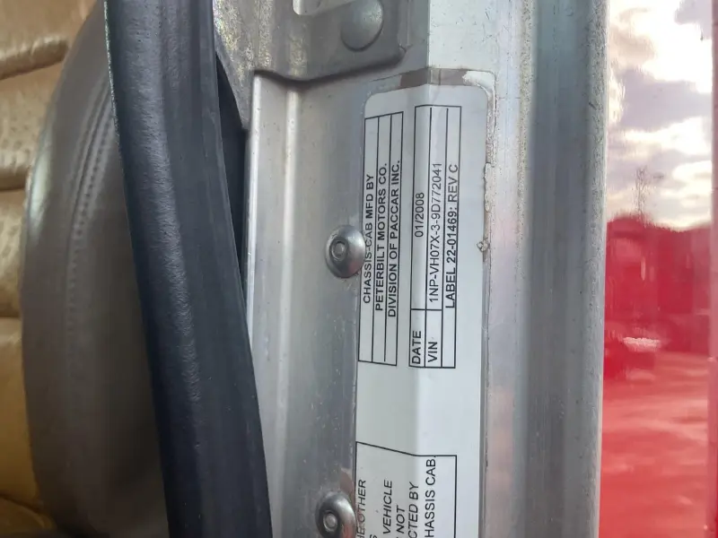 2009 PETERBILT 384