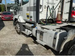 2018 VOLVO VNL300