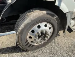 2018 VOLVO VNL300