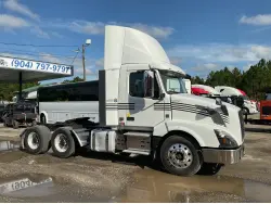 2018 VOLVO VNL