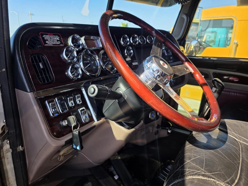 2014 PETERBILT 388