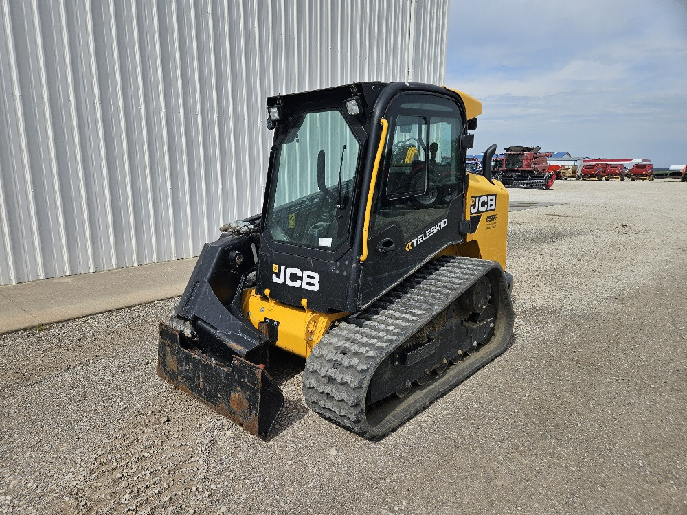 2021 JCB 3TS-8T in Wamego, KS